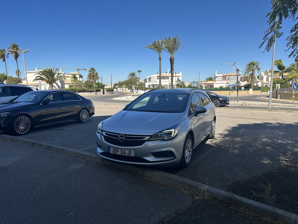 Opel astra 1.6 sports tourer