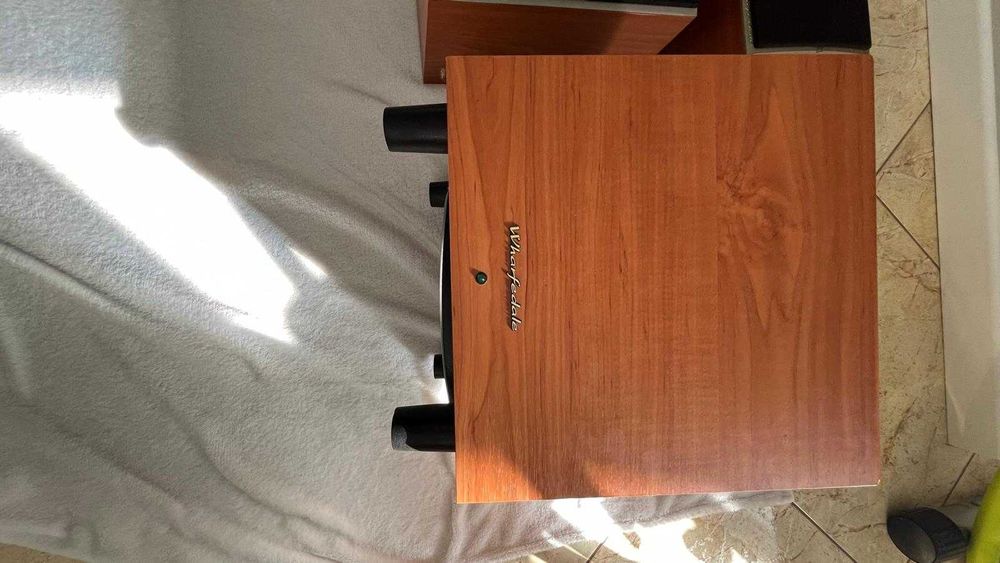 Kolumny Wharfedale/komplet kina domowego + subwoofer