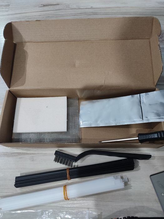 Spawarka do plastiku żelazko lutownica w zestawie spoiwa siatki śrubok