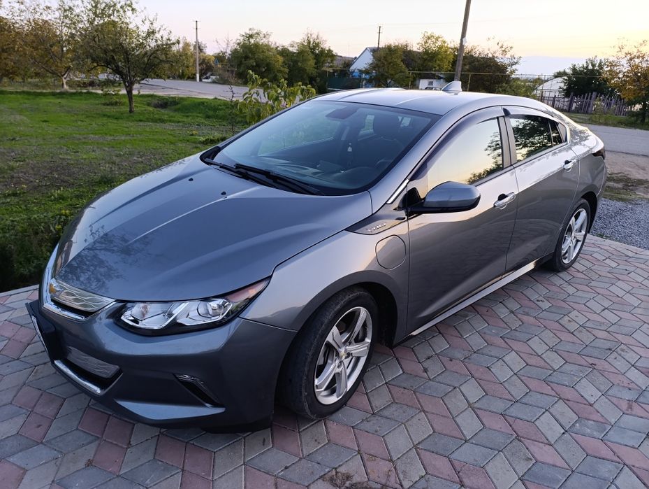 Шевроле вольт 2018