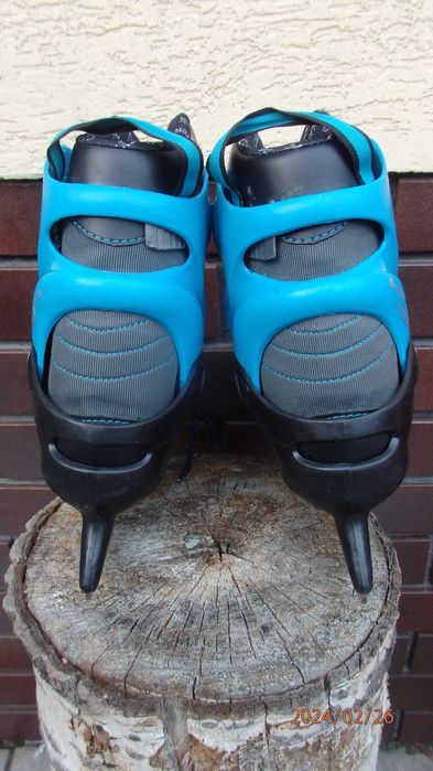 Buty zimowe z łyżwami regulowane od 34 do 37.