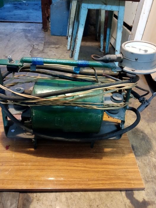 Продам компресор