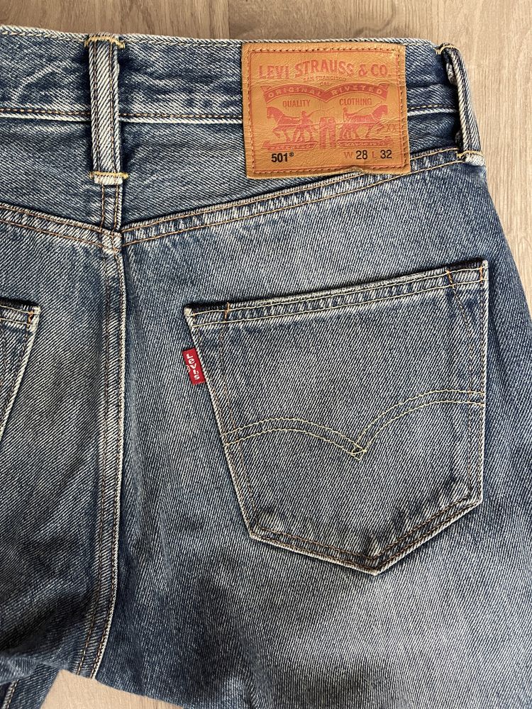 Продам фірмові джинси Levi’s 501 28/32
