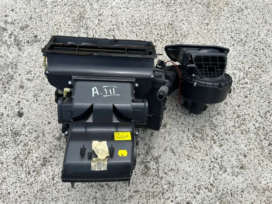 Nagrzewnica kompletna wentylator Opel Astra III H BEHR