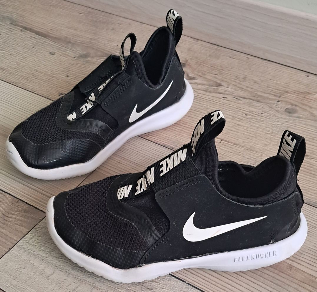 Кросівки Nike Flex Runner AT4663-001 (р.28)