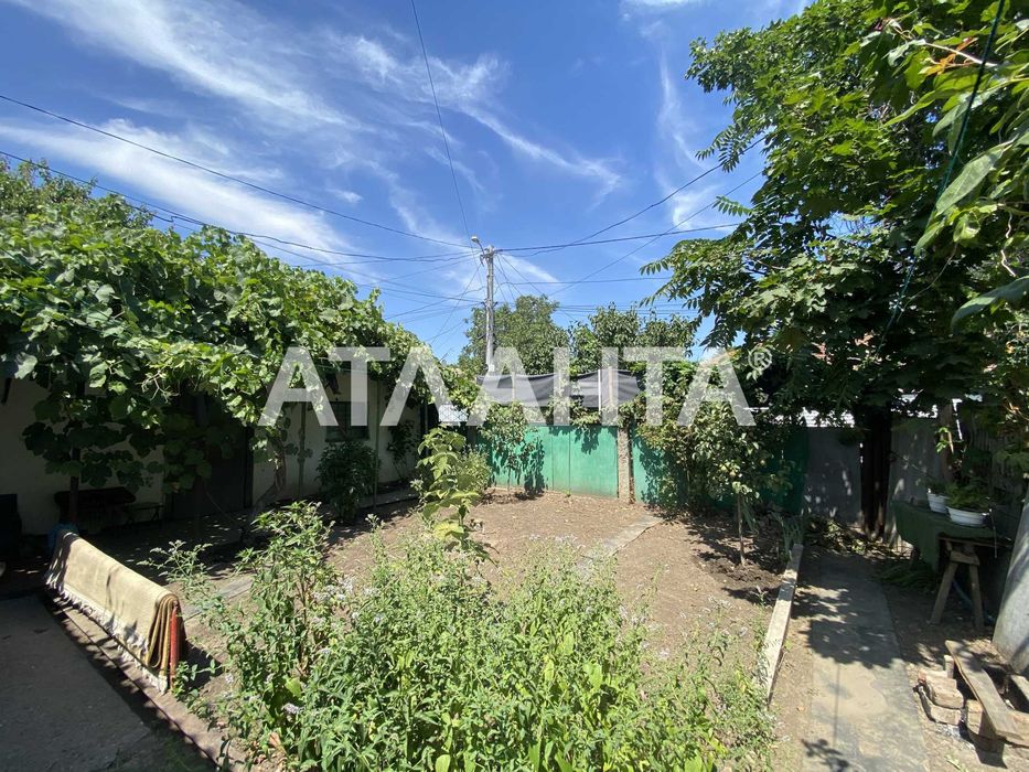 Продам 3х к. кварт. на земле Слободка, 1/1 эт,свой двор, гараж