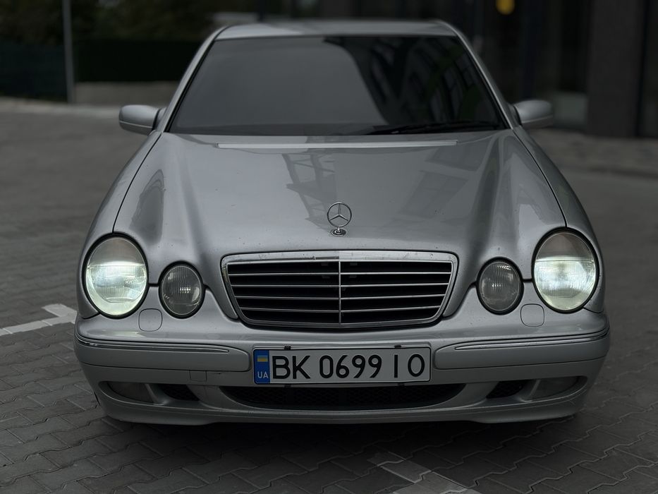 Mercedes-Benz W210 E320 4matic