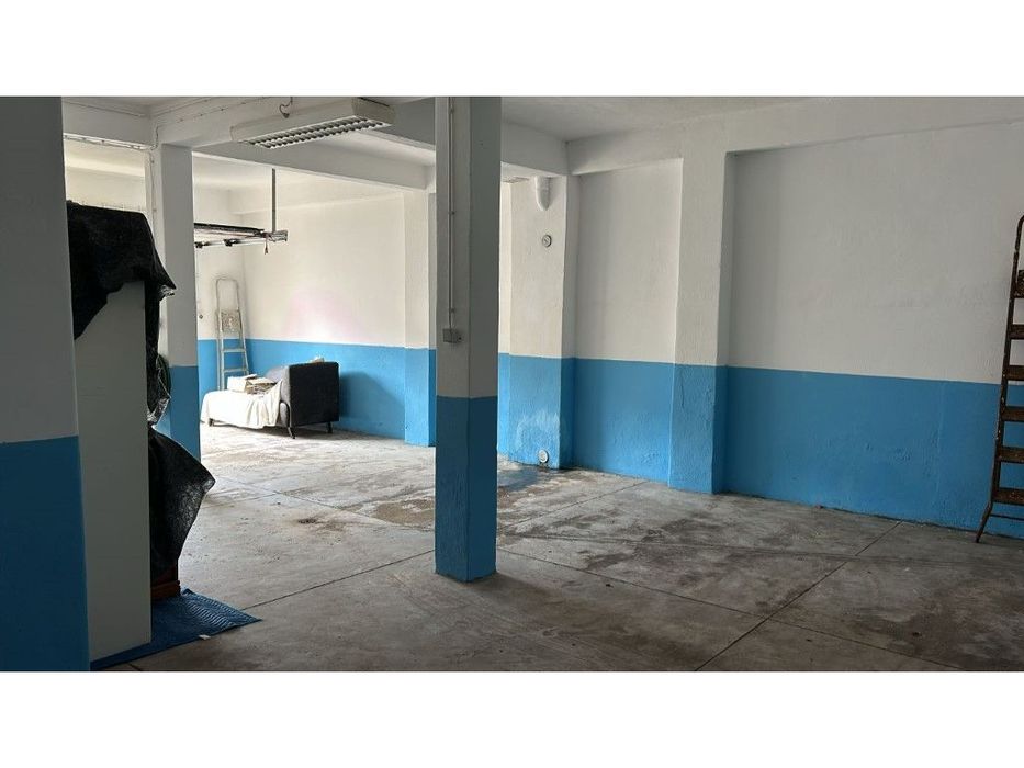 Armazém para Venda na Amadora