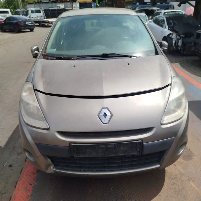 Renault Clio 3 na części .