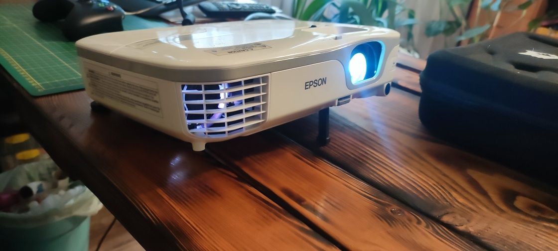 Projektor Epson EB-X11