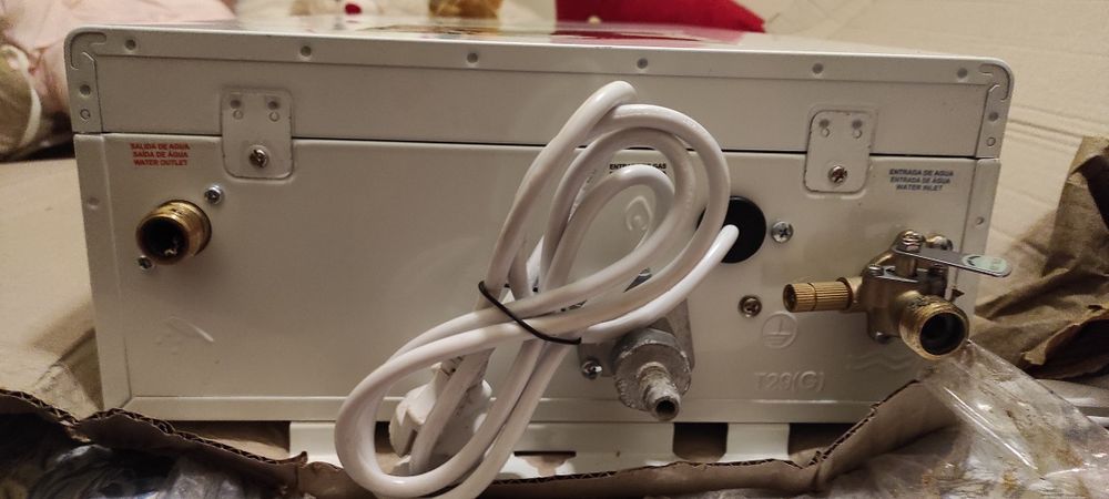 Esquentador de gás natural