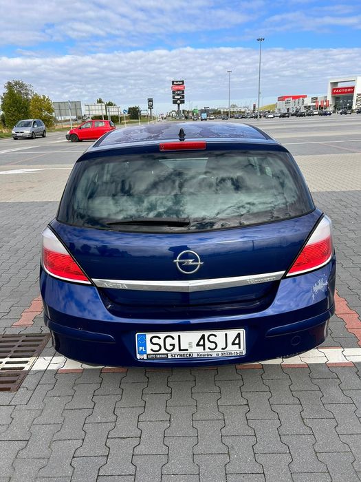 Opel Astra H 1.6 benzyna 2005 r.