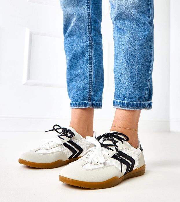 Białe sneakersy tampki damskie sznurowane Malkan