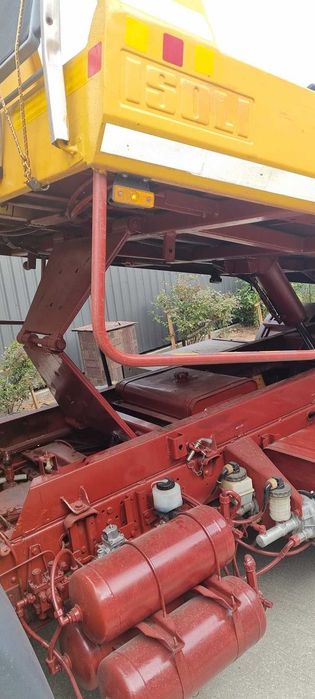 Продам евакуатор на запчастини