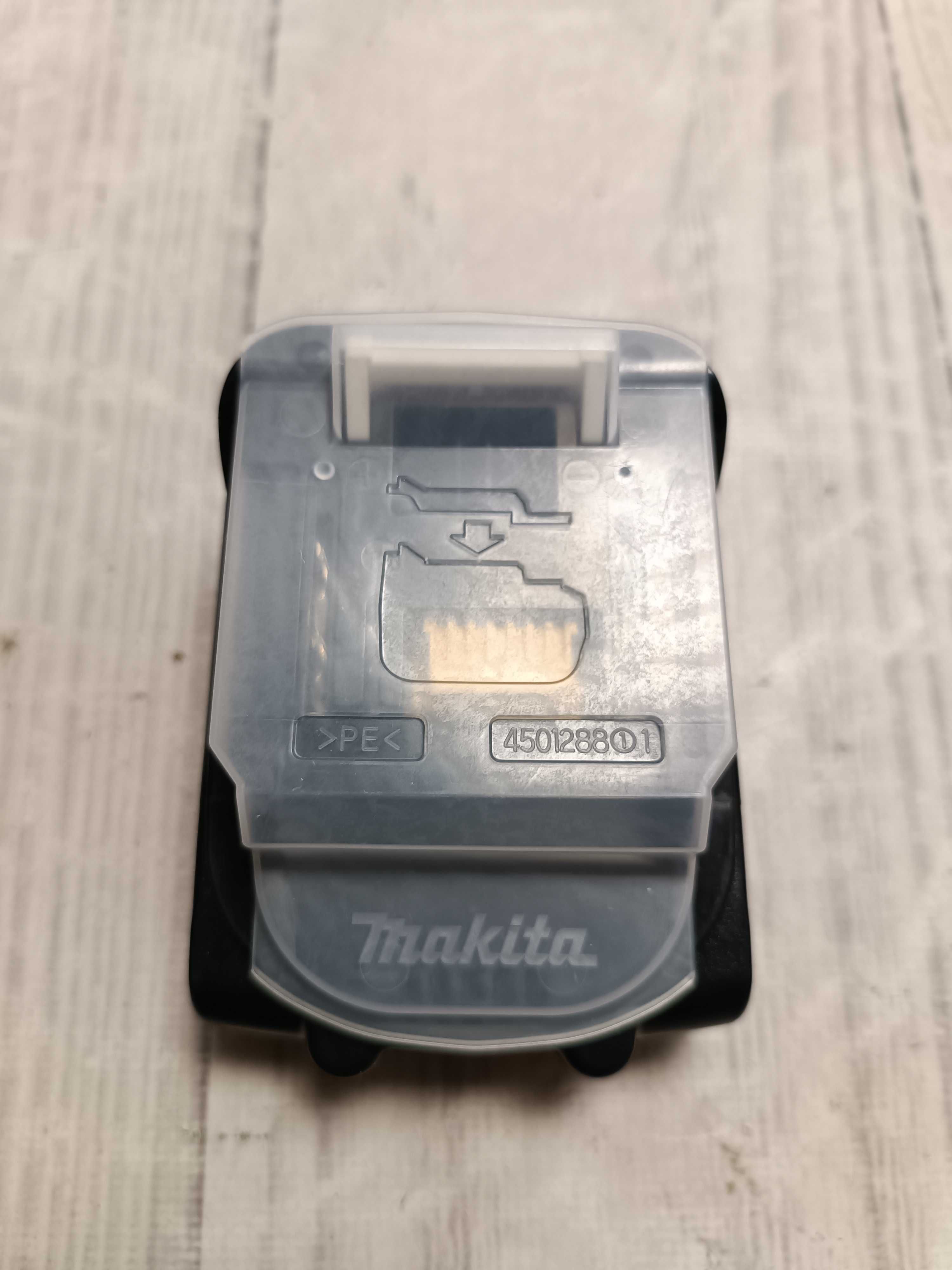 Makita BSS500 акумуляторна циркулярна пила 14,4V 136 мм + АКБ + ЗП