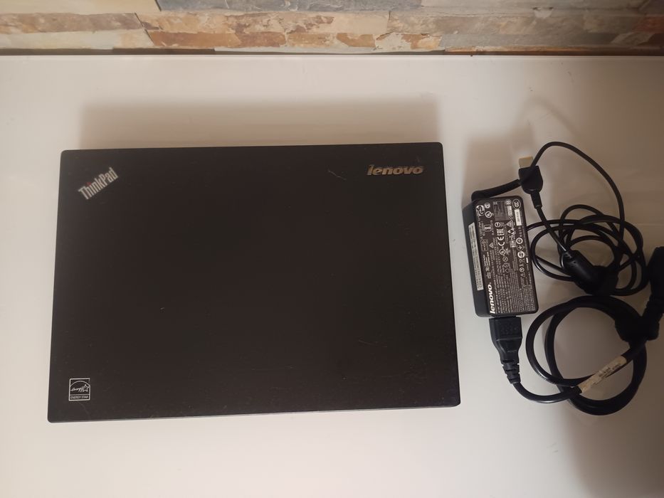 Portátil Lenovo X250 / 8GB RAM / SSD 256GB