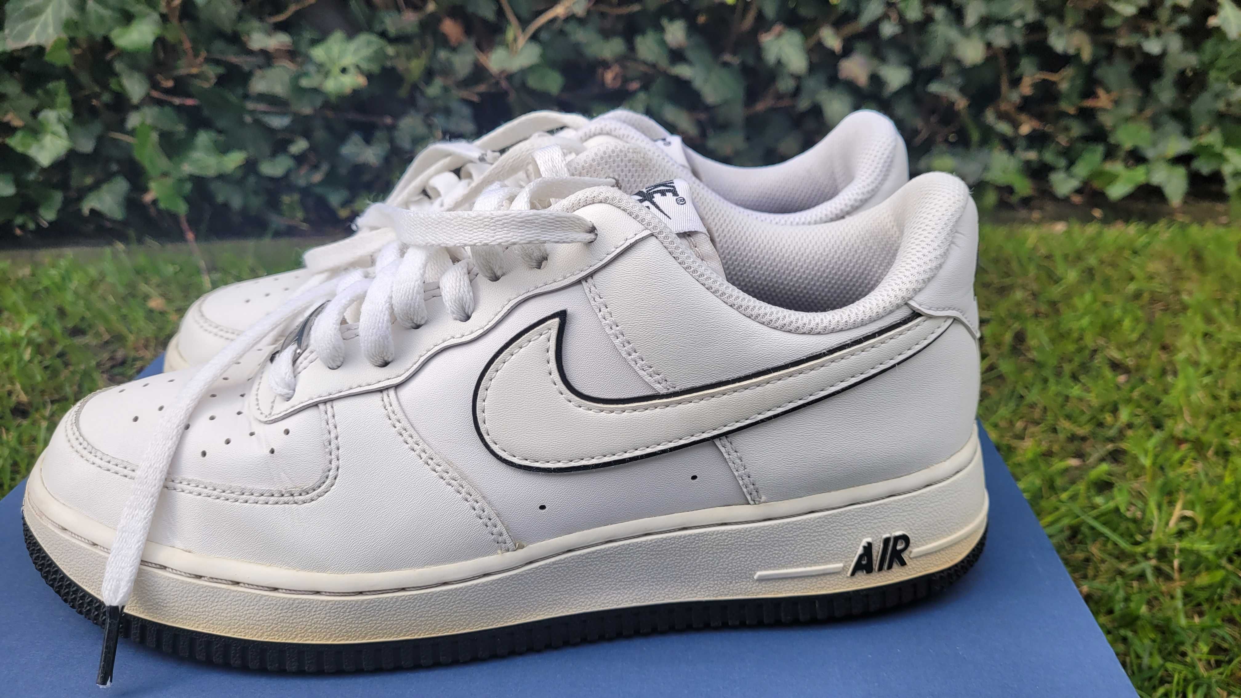 Buty Nike Air Force   r. 40,5