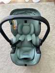 Fotelik samochodowy Britax z bazą ISOFIX