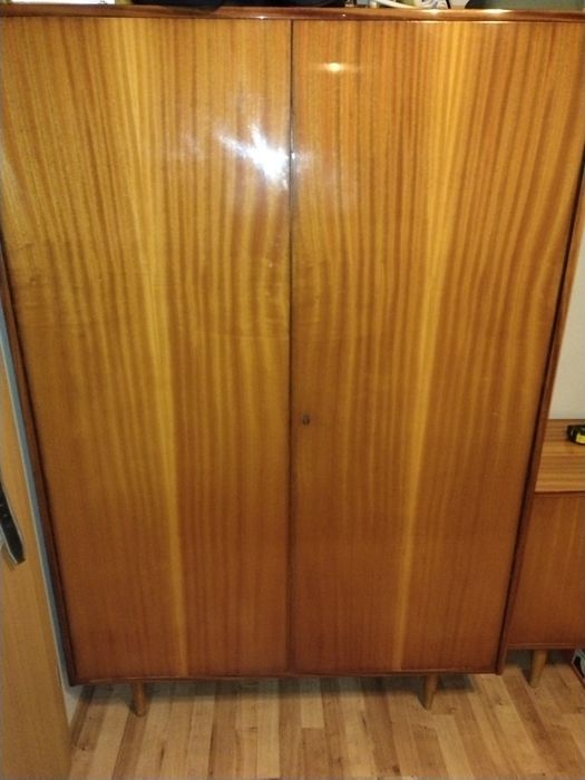 Szafa PRL połysk