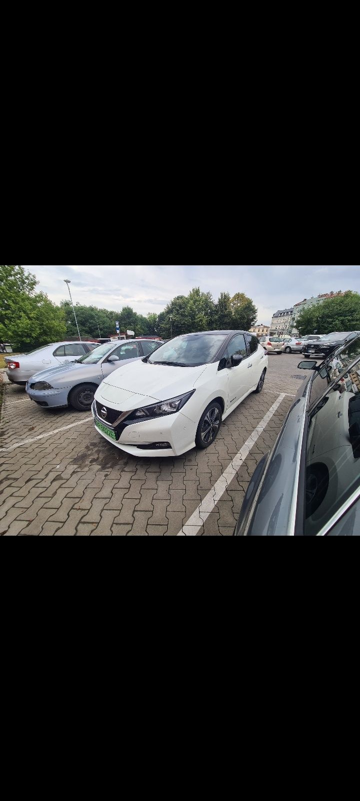 Nissan Leaf najbogatsza wersja Tekna Biała perla 2019r. OC i PT na rok