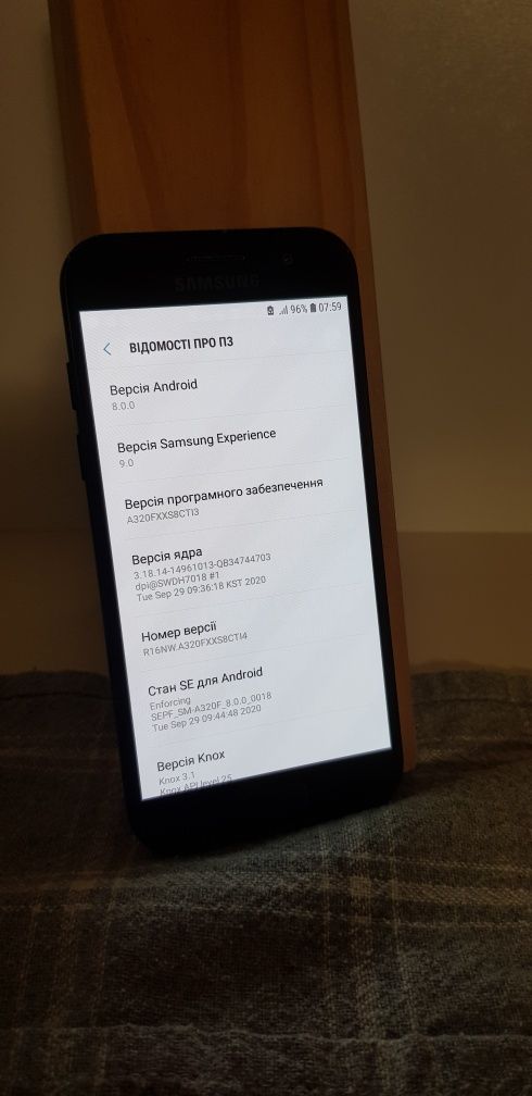 Samsung A3 A320 оригінал в хорошому стані