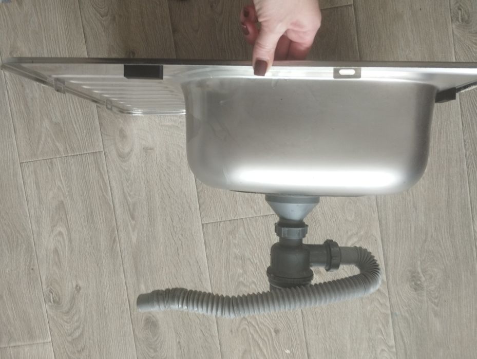 Мийка з нержавійки ,58*48,разом з зливним сифоном