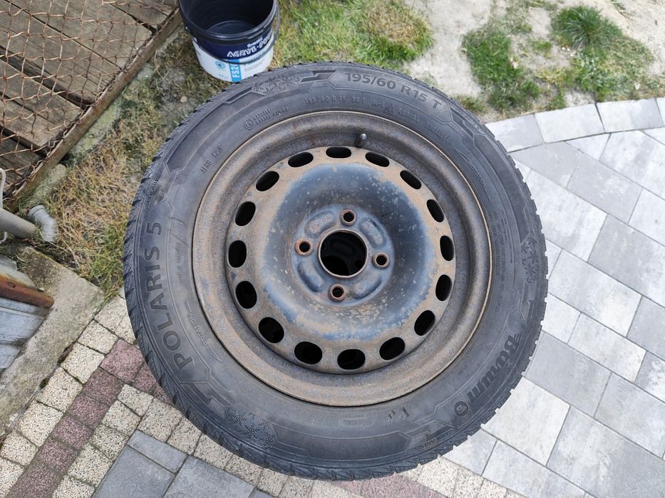 Felgi opony lato zima Volvo R15 195/60 Dayton i  Barum Polaris 5
