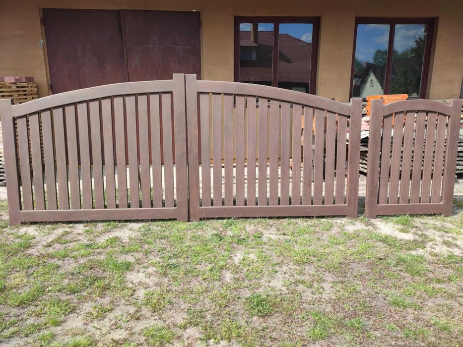 Brama wjazdowa drewniana