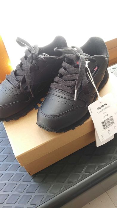 Sportowe buty Reebok Classic Leather Kids czarne EUR 27,5