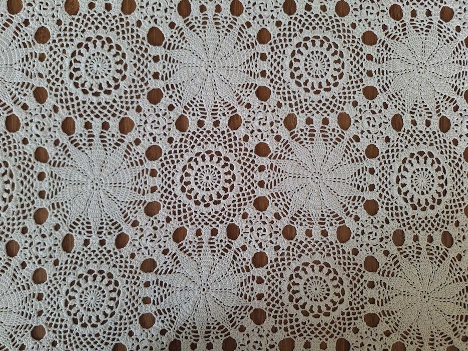 Obrus na szydełku 230 x 140cm