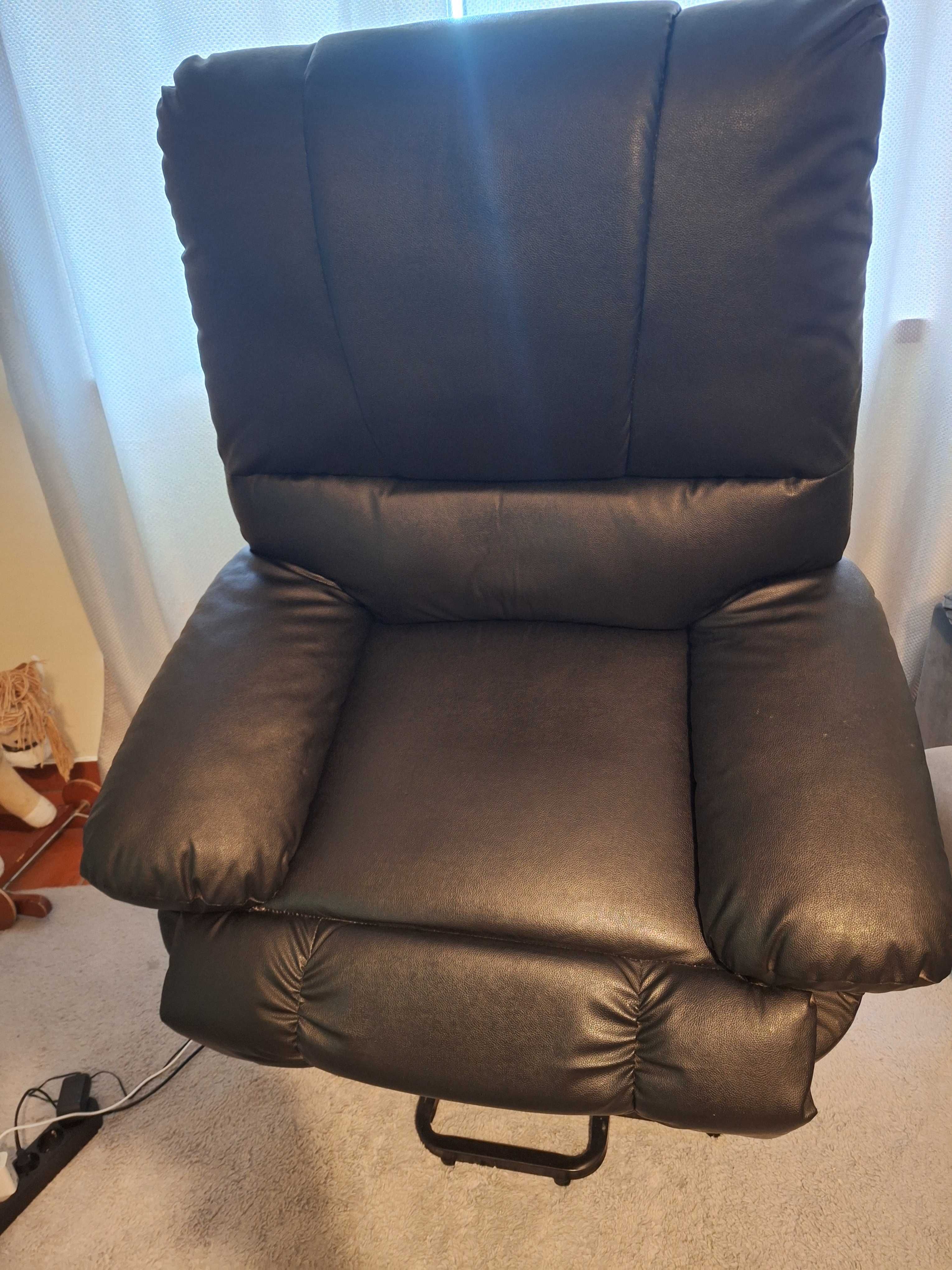 Sofa poltrona de massagens e reclinável