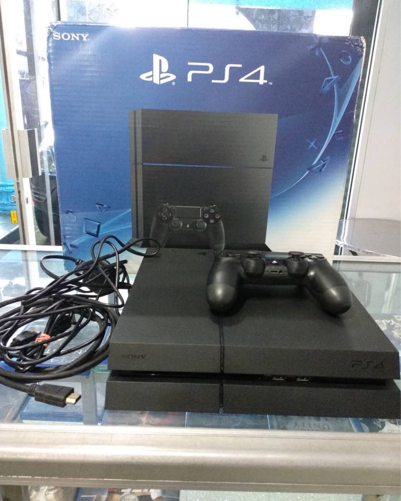 Vendo PlayStation 4