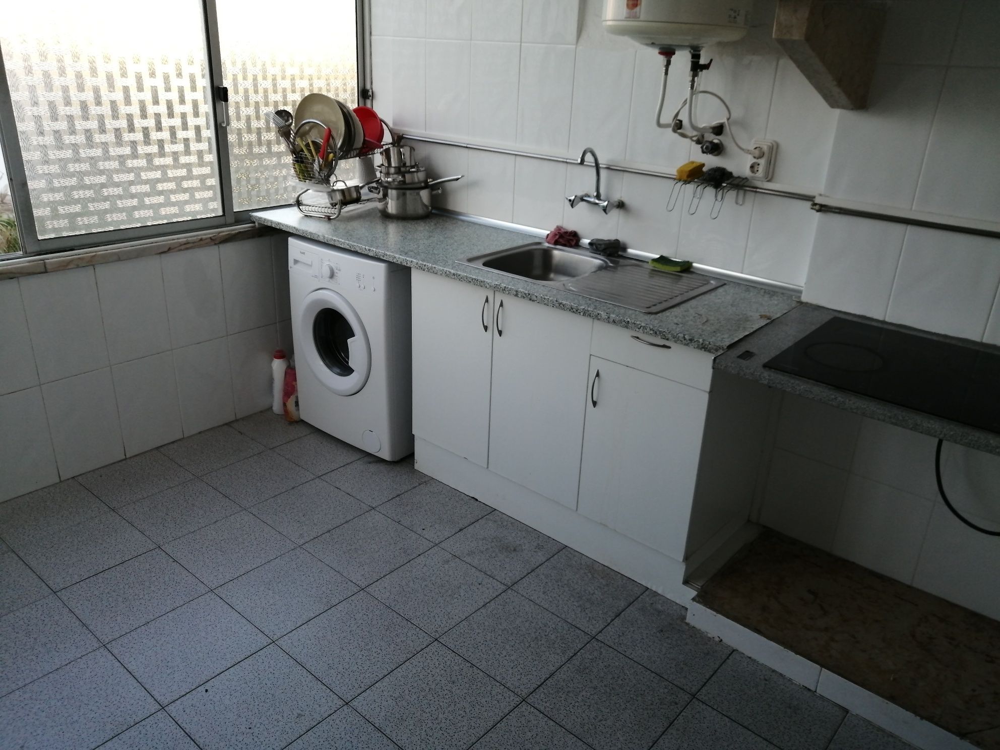 Quarto proximo Estação Amadora CP