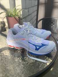 Кроссовки Mizuno Wave Lightning Z6 размер 26,5