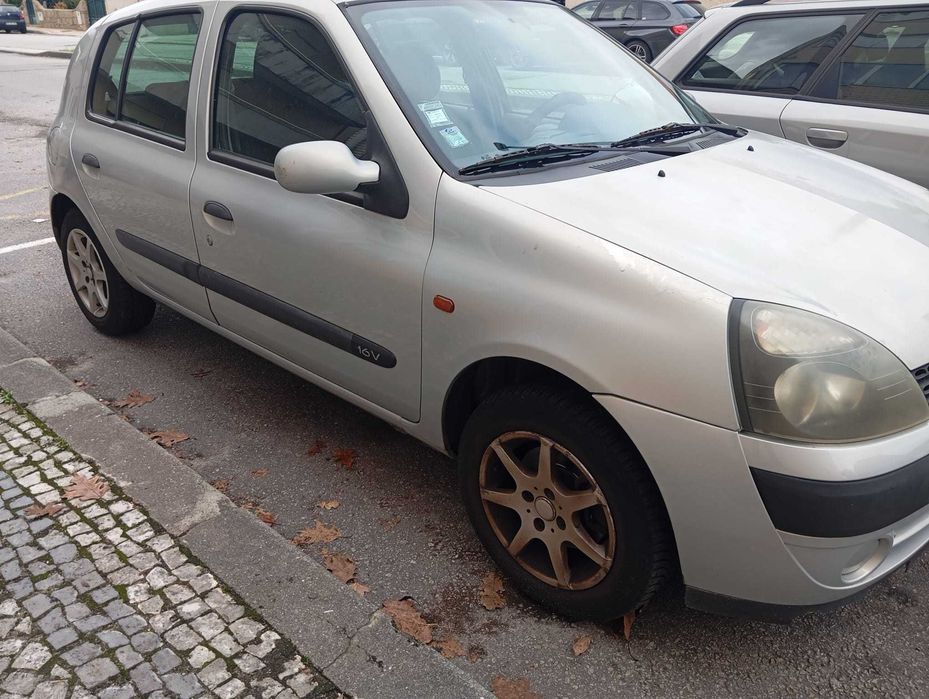 Renault Clio 1.2 16V 75CV