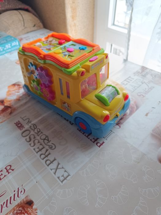 Дитячий музичний автобус