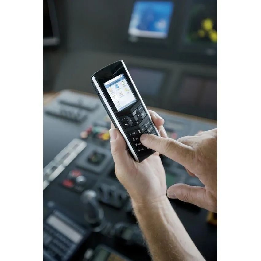 Telefon satelitarny Cobham