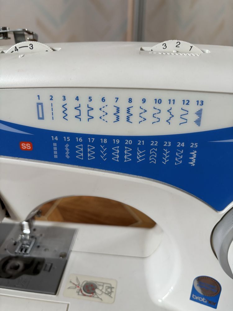 Швейна машинка Brother comfort 25A