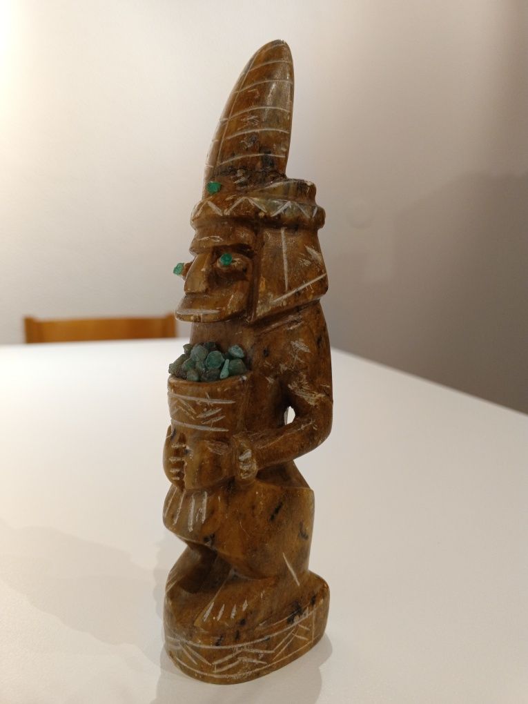 Aproveita figura com ESMERALDA!