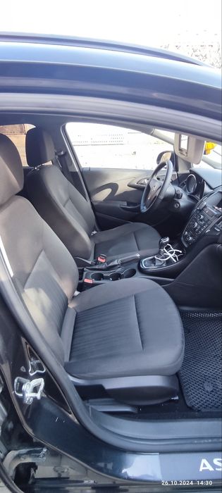 Опель Астра j Sport 2013