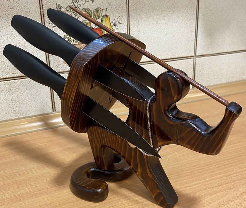 Uchwyt na noże, Stojak na noże