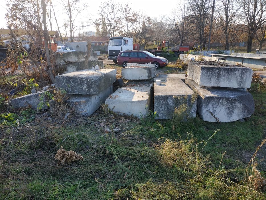 Продам плиты перекрытия, фундаментные блоки, подушки под блоки