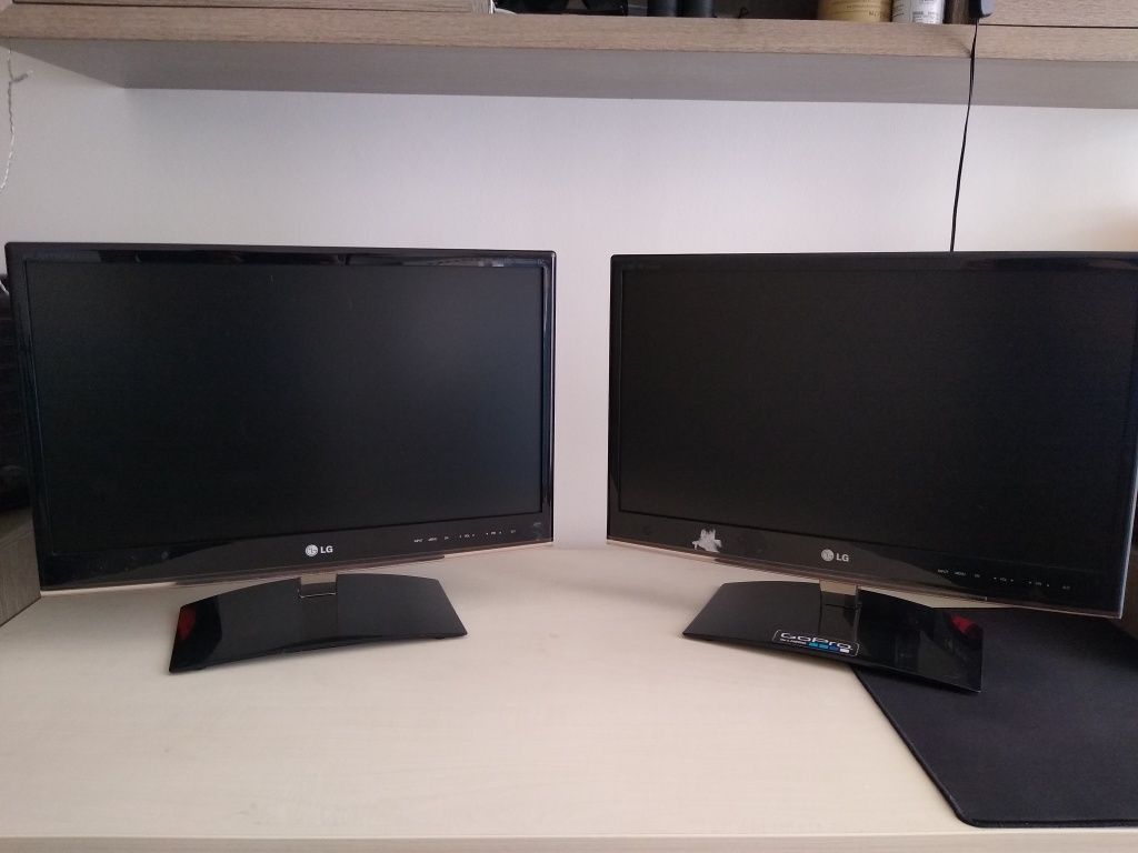 Monitor/Mały telewizor LG Flatron M2250D 22,5 cala