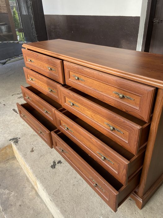 Комод в спальню, вітальню