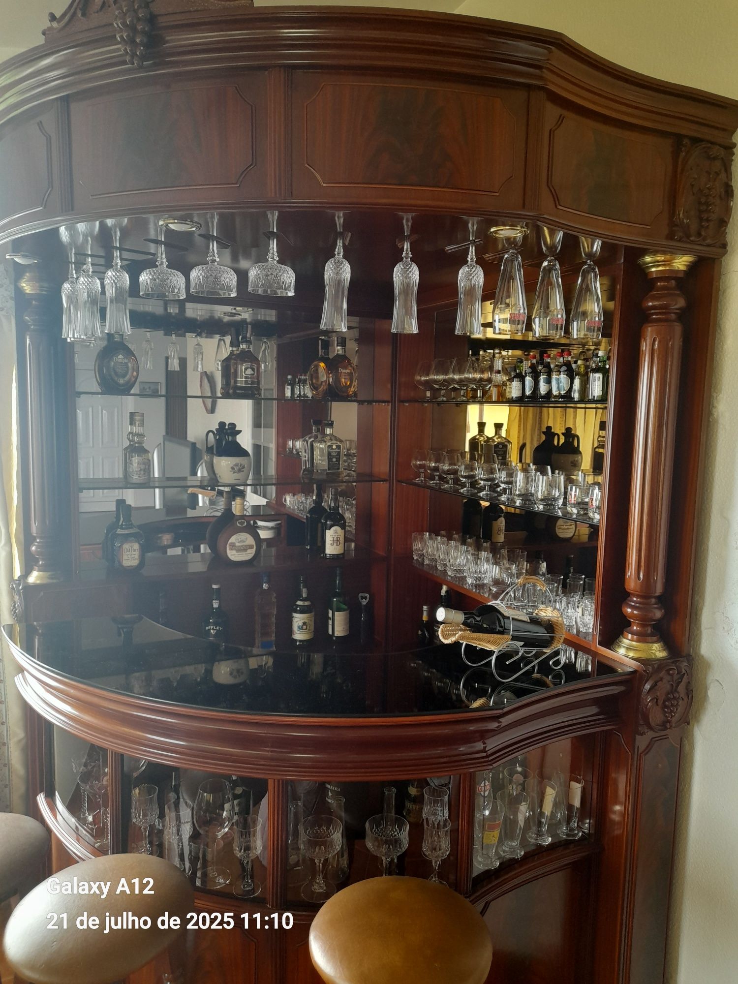 Bar de sala rústico