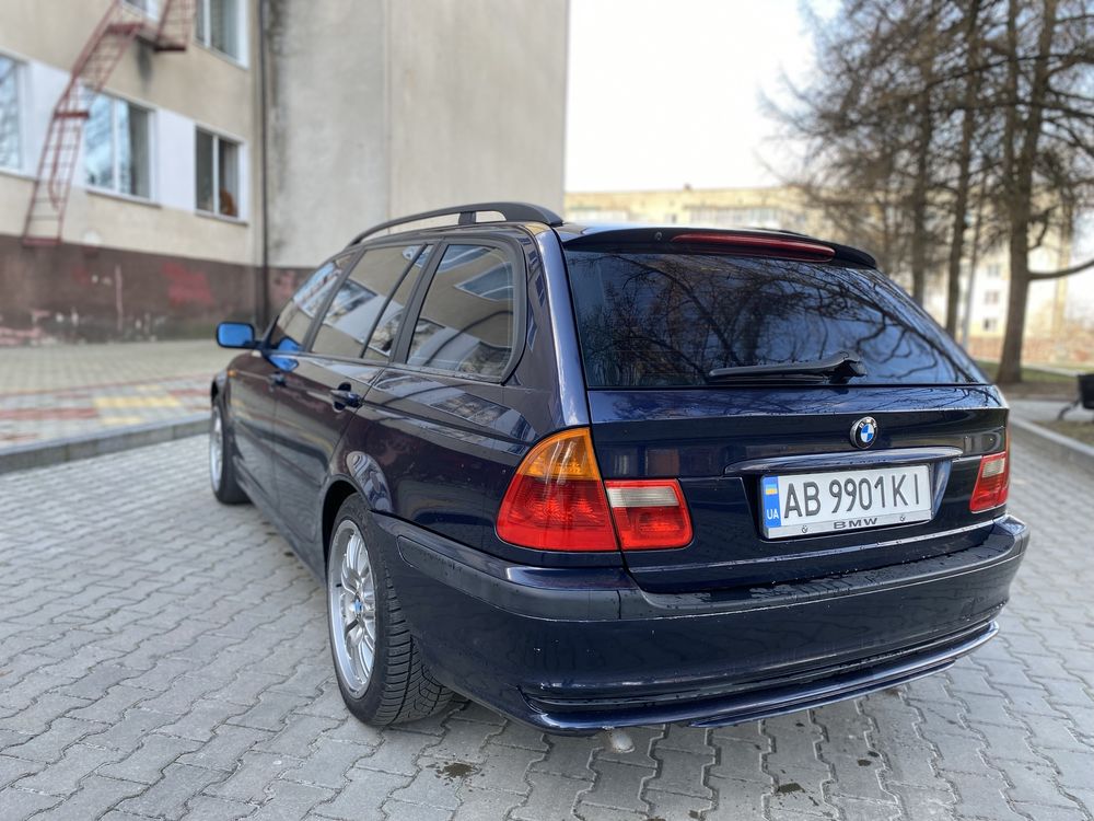 Продам BMW 320d