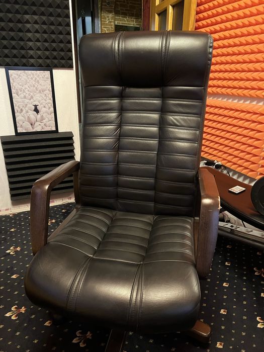 Крісло натуральна шкіра ідеал для керввника офісне