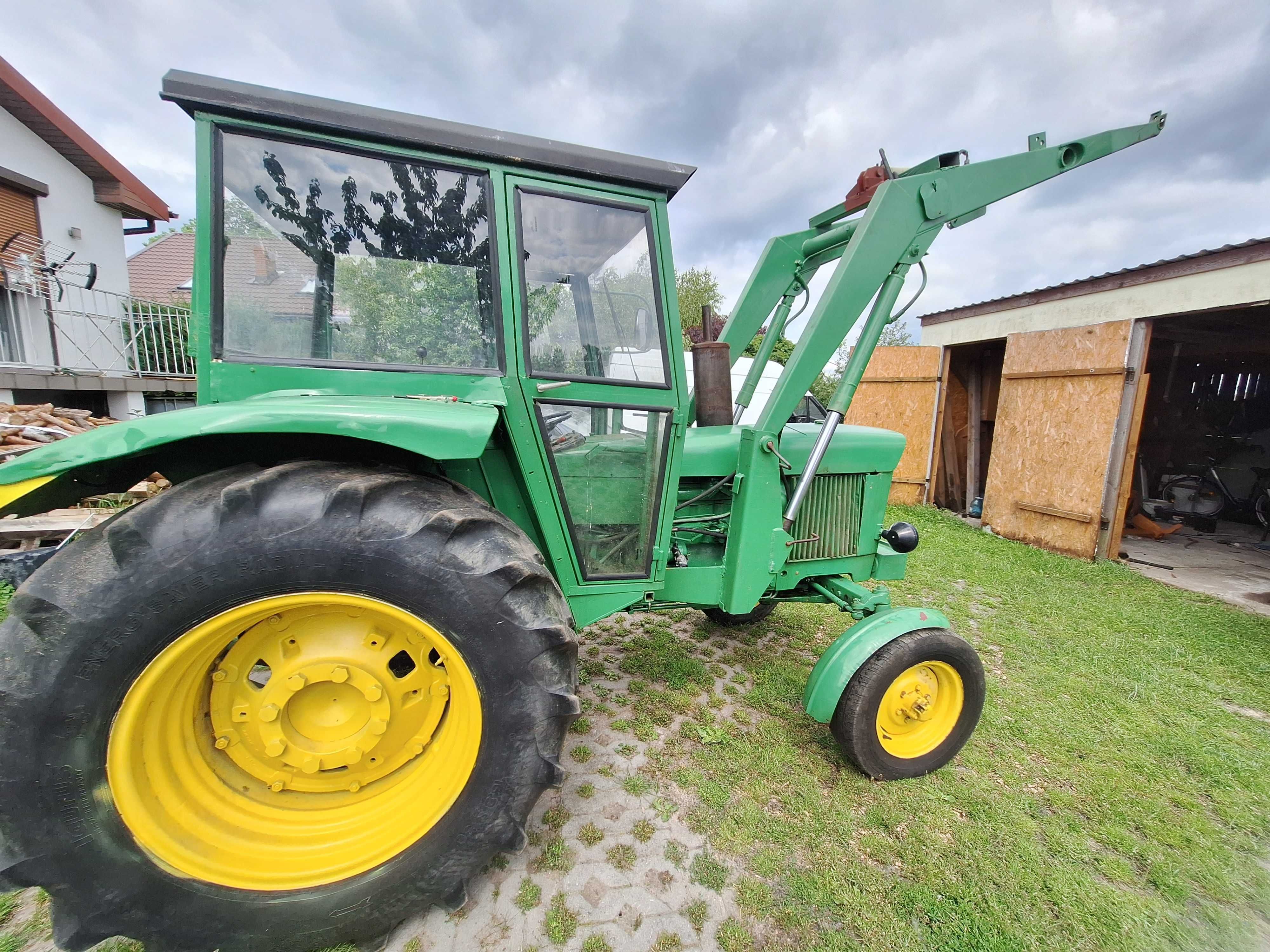 John  Deere 2030 + Tur