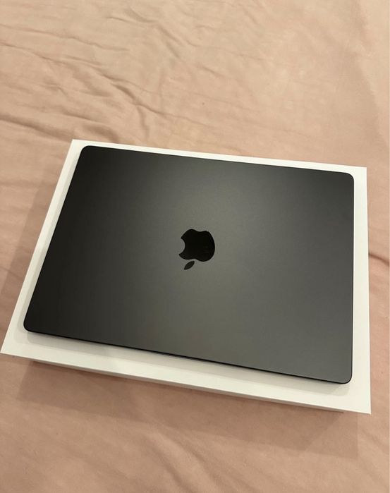 MacBook Pro M4 14” z wyświetlaczem nanostrukturalnym