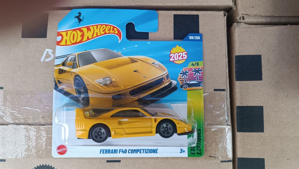 Ferrari 2 sztuki Hot Wheels